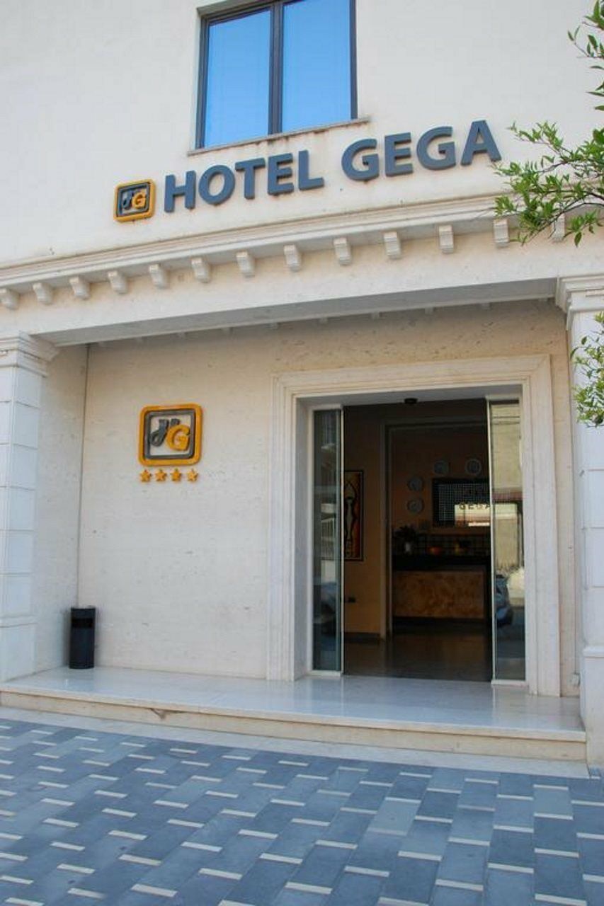 Hotel Gega 베라트 외부 사진